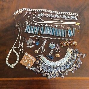 Lot of Jewelry for repair, crafts 6189